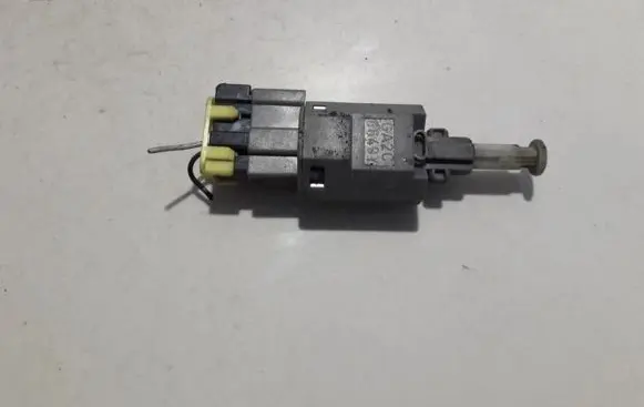 Brake pedal sensor switch