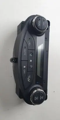 Toyota Yaris Climate control unit