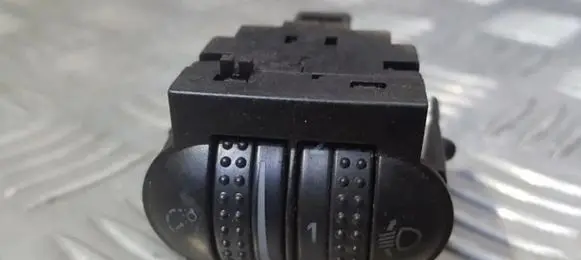 Volkswagen PASSAT B5 Headlight level height control switch 3B0941333C