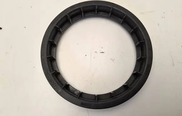 Volvo XC90 In tank fuel pump screw locking ring/nut 8649739