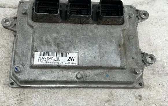 Honda CR-V Engine control unit/module 37820RZVE53 881271961
