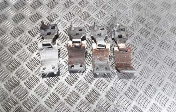 Ford Tourneo Tailgate/trunk/boot hinge