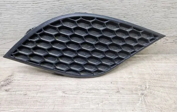 Jeep Grand Cherokee Front bumper lower grill 68143094ABC