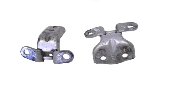 Hyundai Santa Fe Rear door upper hinge