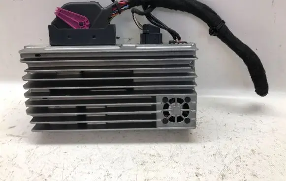 Audi A5 8T 8F Sound amplifier 8T0035223H
