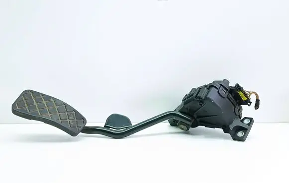 Audi A4 S4 B7 8E 8H Accelerator throttle pedal 8E2721523J 6PV00802634