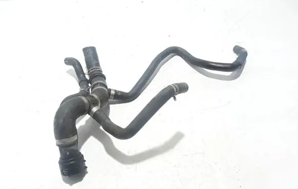 Volvo XC90 Engine coolant pipe/hose 31686003