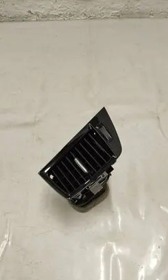 Volvo XC90 Dash center air vent grill 31363714