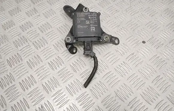 Toyota C-HR I Distronic sensor radar 2014DJ5772