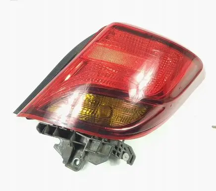 Toyota Avensis T270 Rear/tail lights