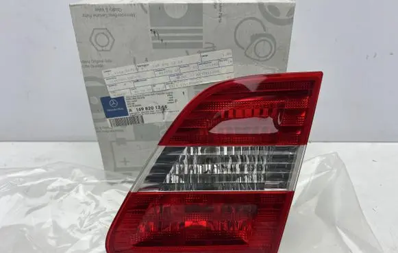 Mercedes-Benz B W245 Tailgate rear/tail lights A1698201264