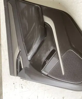 Cadillac CTS Rear door 25866917