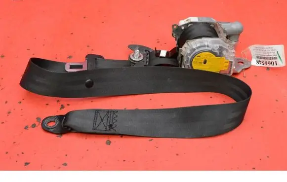 Hyundai i20 (PB PBT) Front seatbelt 
