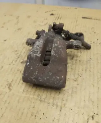 Opel Astra H Rear brake caliper