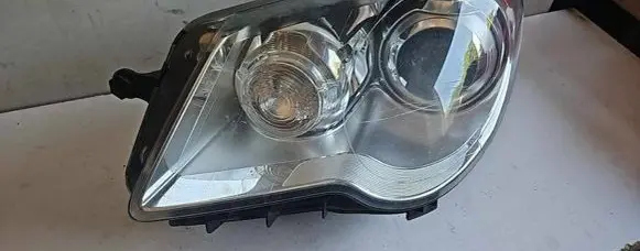 Volkswagen Touran I Headlight/headlamp 1T1941751A