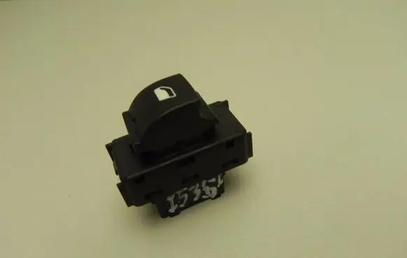 Citroen C3 Electric window control switch 96657927ZD I5354