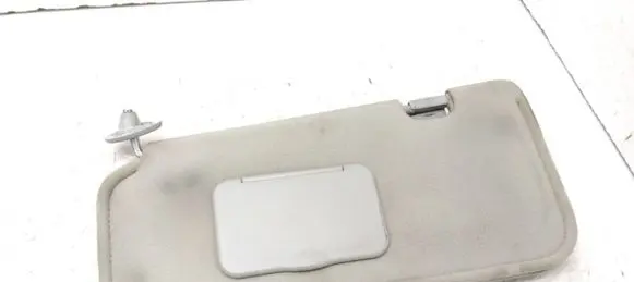 Sun visor