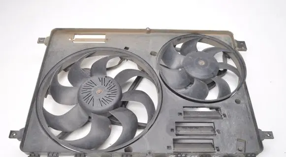 Volvo XC70 Electric radiator cooling fan P31293777