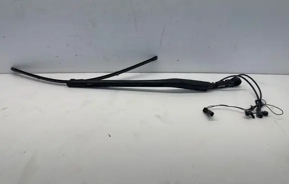 Audi Q7 4M Front wiper blade arm 4M8955405B 4M8955407B