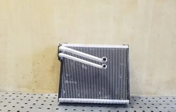 Air conditioning (A/C) radiator (interior)