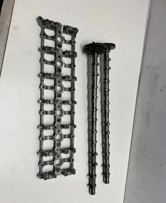 BMW X3 G01 Camshaft 8570129