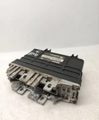 Volkswagen Golf III Engine control unit/module 030906026J 0261200756