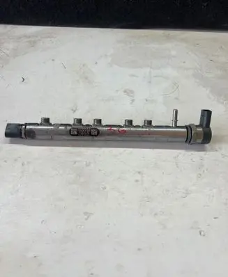 Fuel main line pipe