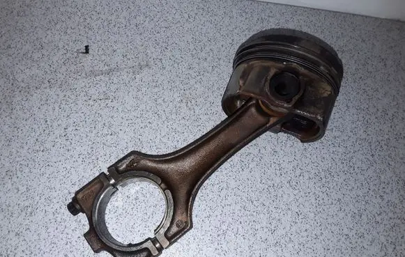 BMW 3 E36 Piston 11241437211 1437211 11251748378