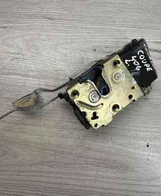 Peugeot 406 Front door lock 