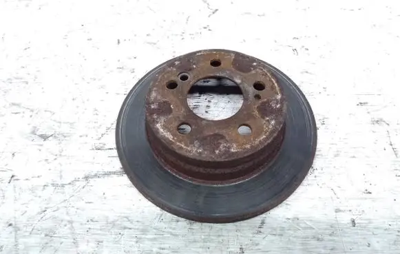 Mercedes-Benz E W124 Rear brake disc