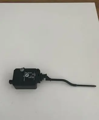 BMW 3 E46 Fuel tank cap lock motor 8372240 67118372240