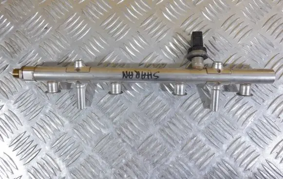 Fuel injectors set