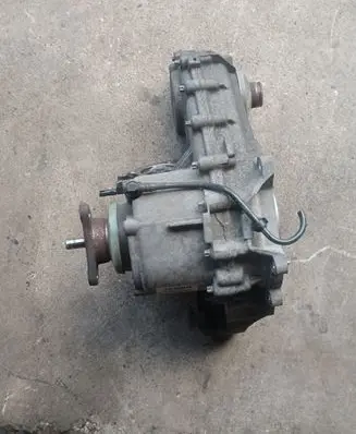 BMW X5 E70 Gearbox transfer box case 27107574777 7574777 7107399