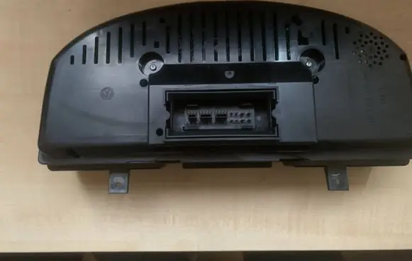 Volkswagen PASSAT B6 Speedometer (instrument cluster) A2C53145550