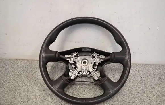 Nissan Primera Steering wheel