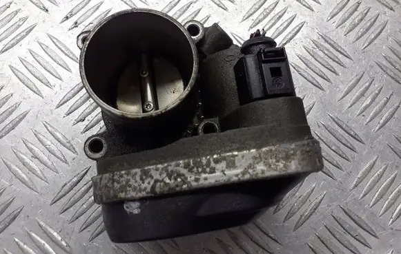Skoda Fabia Mk1 (6Y) Throttle valve position sensor 036133062N