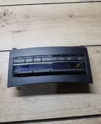 Mercedes-Benz E W212 Climate control unit A2129006527 5HB011416 A2129016806