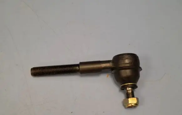 Mercedes-Benz E W124 Steering tie rod end A0013307035 0013305535