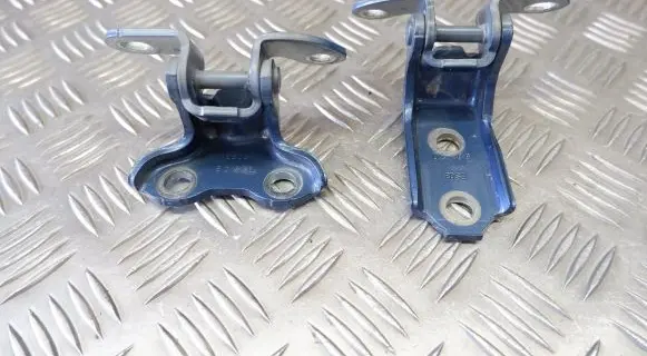 Toyota Corolla E210 E21 Rear door hinge set 6877002080 687500H010