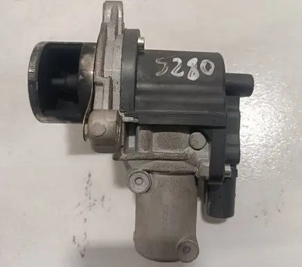 Hyundai Santa Fe EGR valve R112814092 Egr2f00fc