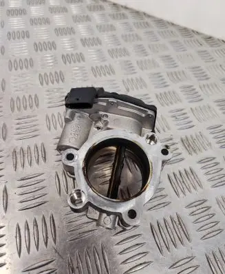 Volvo XC60 Throttle valve 32223833
