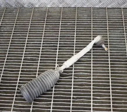 Mitsubishi L200 Steering tie rod 