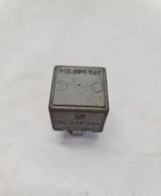 Volkswagen Golf IV Other relay 90060264