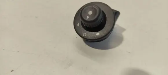 Citroen Xsara Picasso Wing mirror switch 42072 185526
