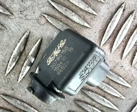 Volvo C70 Air quality sensor 30780150