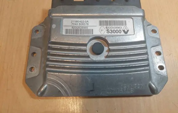 Renault Scenic II - Grand scenic II Engine control unit/module ECU 8200509965 8200509963 21585422-0A