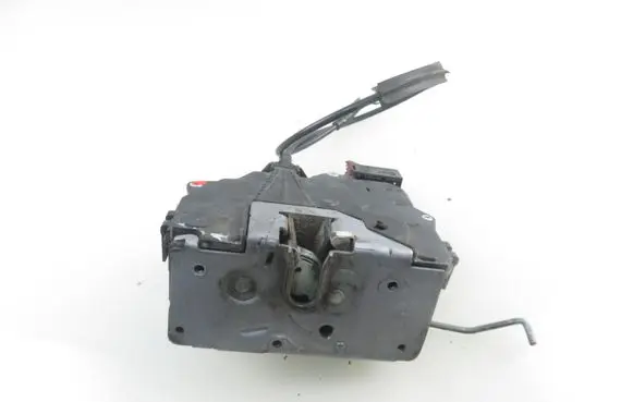 Opel Corsa D Front door lock 13258274