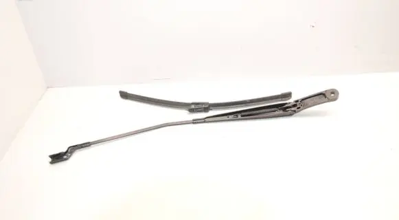 Skoda Octavia Mk4 Front wiper blade arm 5E4955410 11998