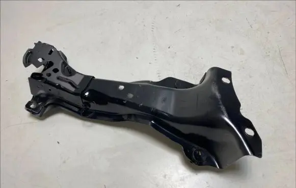 Land Rover Discovery Sport Other under body part FK72103A10AE LR077421 FK72103A10AF