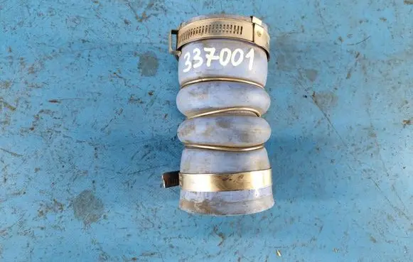 Ford Expedition Intercooler hose/pipe FL346C640JA